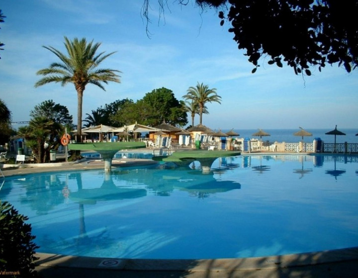 Spain Holiday Pool 1 2